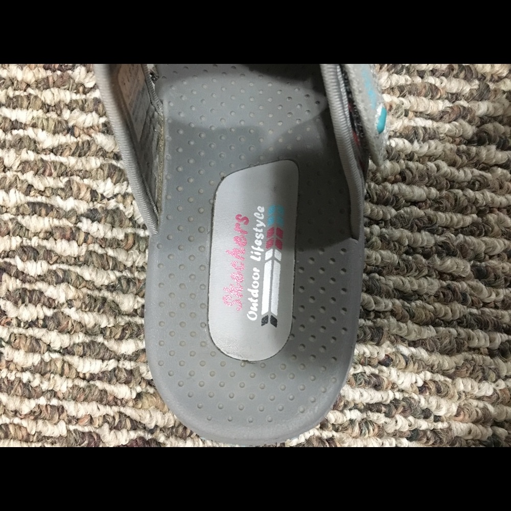 Sandals - Picture 2 of 2